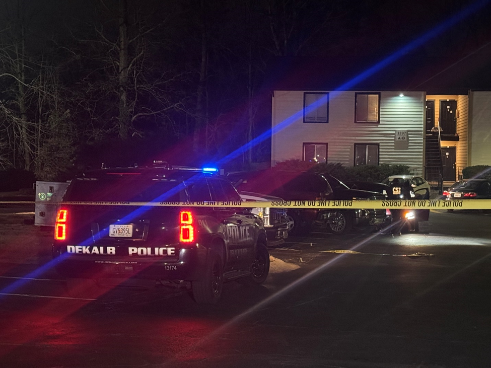DeKalb County police investigating 2 overnight shootings