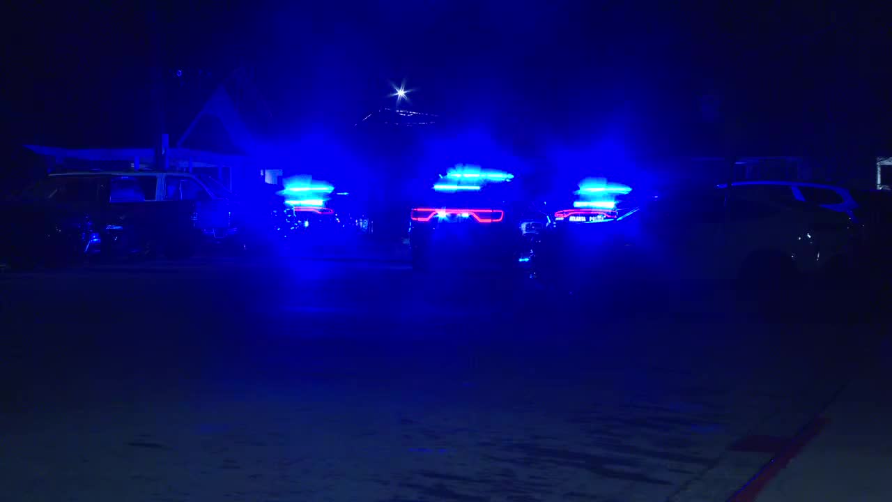 Man wanted for aggravated assault shot in southwest Atlanta