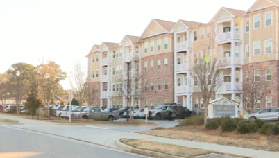 Boyfriend accused of stabbing woman at Clarkston apartment