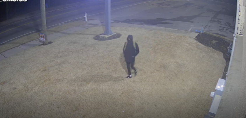 Atlanta police search for suspect who stole $6,000 from gas station