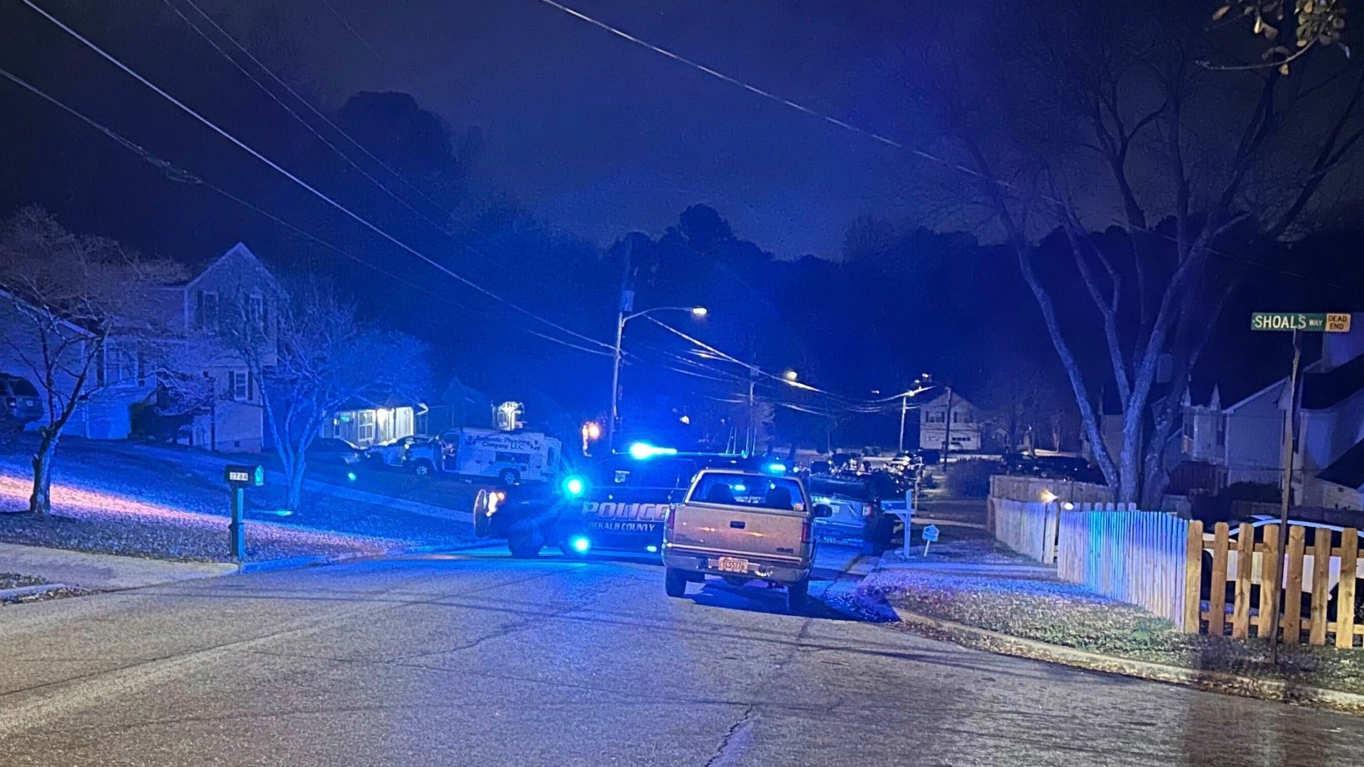 FBI serves warrant in Decatur neighborhood where USPS carrier was killed