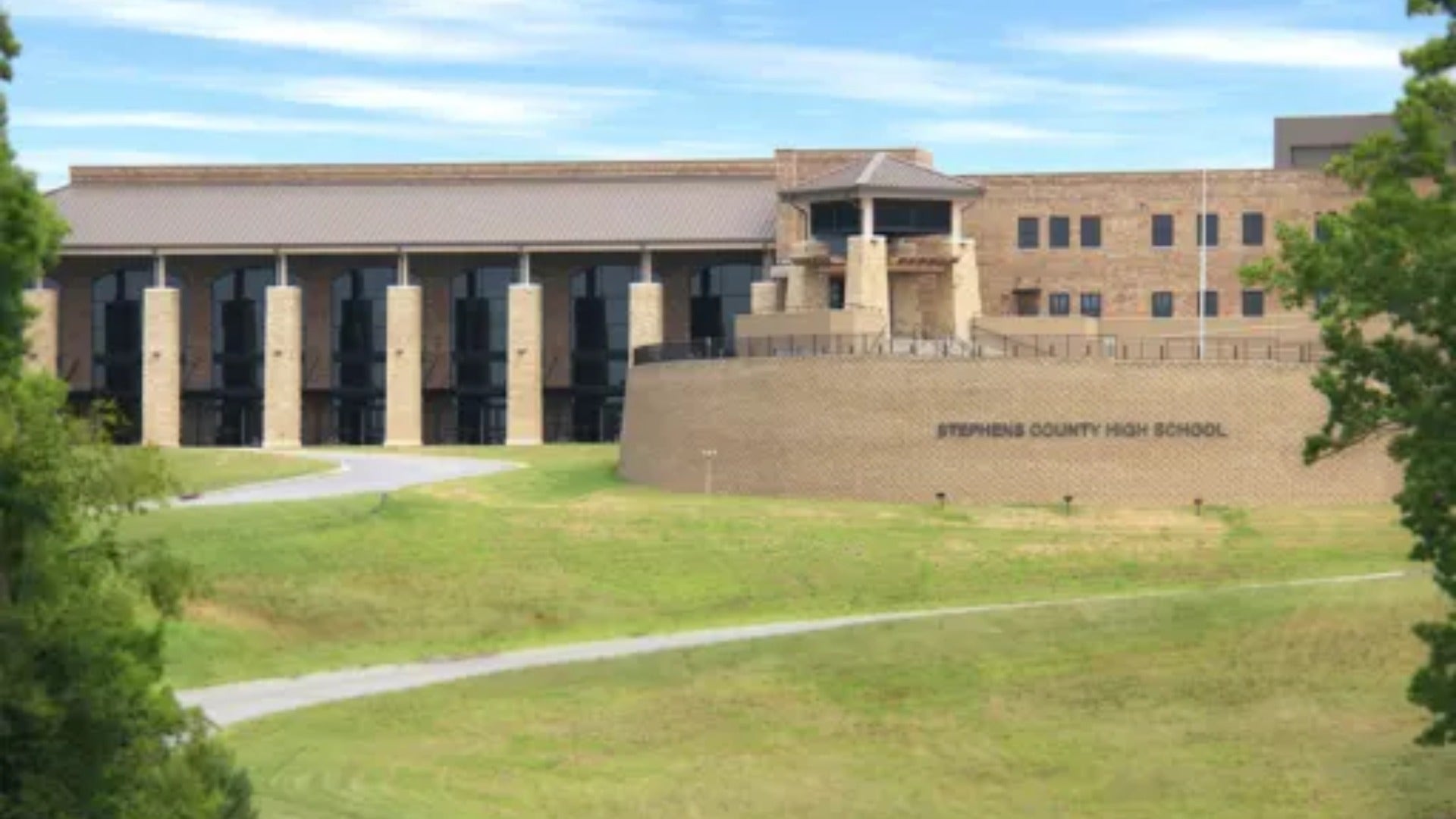 Lockdown lifted after gun discharges on Stephens County High School campus