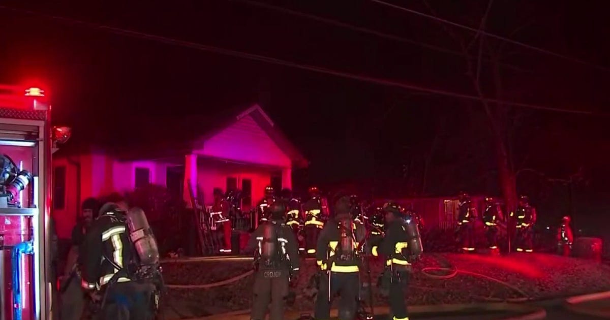 Atlanta Fire responds to house fire on Polar Rock Road