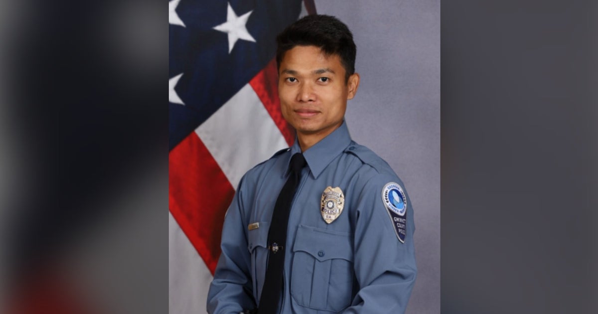 Mother remembers fallen Gwinnett officer who helped her son | FOX 5 Atlanta