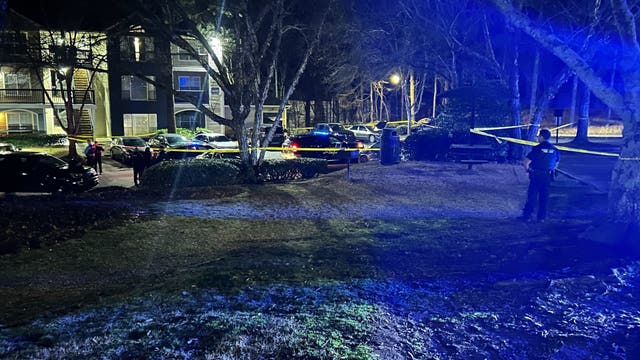 Man injured in shooting at Sandy Springs apartment complex