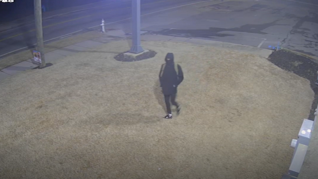 Atlanta police search for thief who stole $6K from gas station