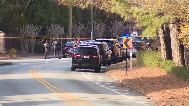 Knife-wielding man shot by Atlanta officer after domestic dispute on Lenox Road: GBI