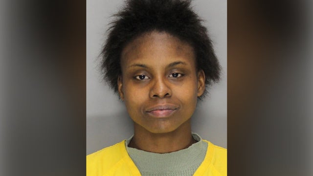 Naked woman accused of trying to bribe officers during arrest at Atlanta hotel