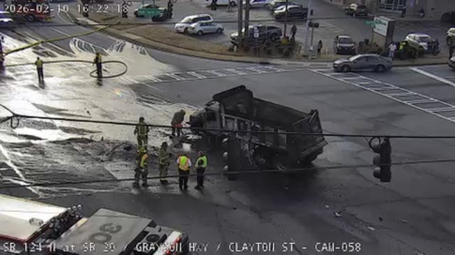 Intersection blocked after multi-car crash on Scenic Highway
