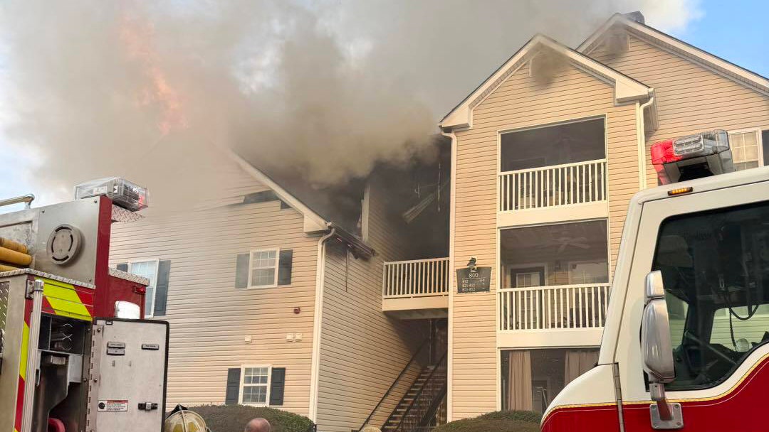 Firefighters battle 3-story blaze at harbor creek apartments in Cherokee County