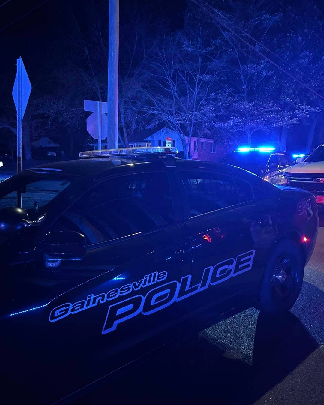 Gainesville officer injured, suspect dead after shootout Thursday night