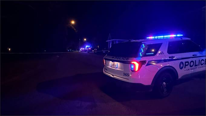 Man killed while driving in Gwinnett crashes into another car