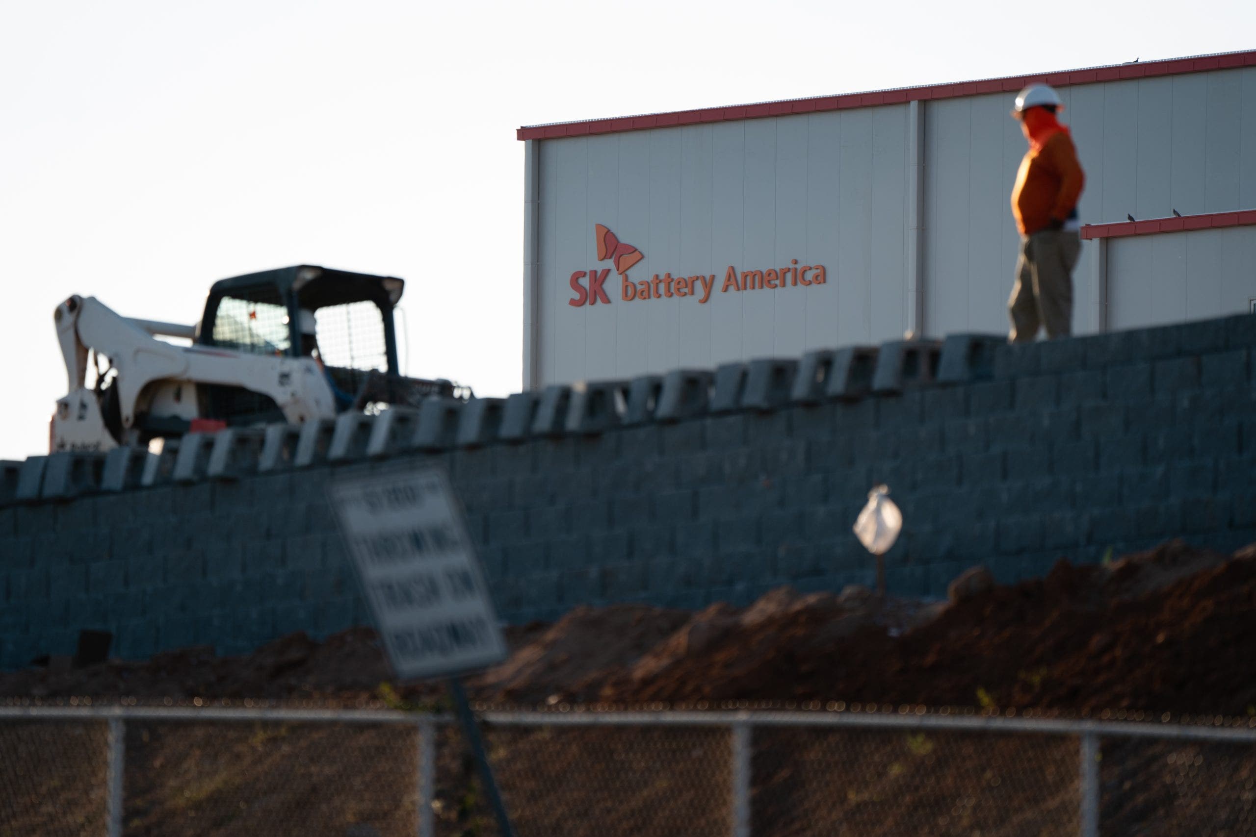 SK Battery America lays off nearly 1,000 workers at Commerce plant