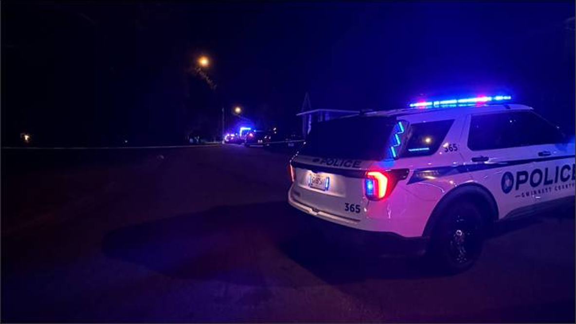 Man killed while driving in Gwinnett crashes into another car