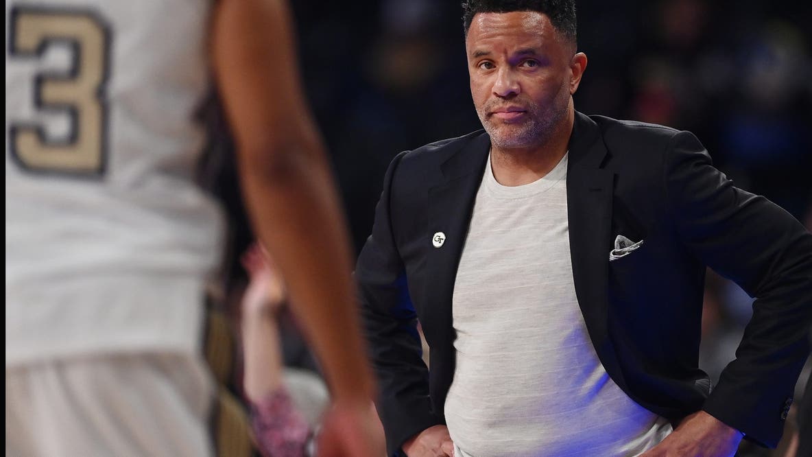 Georgia Tech fires head men's basketball coach Damon Stoudamire