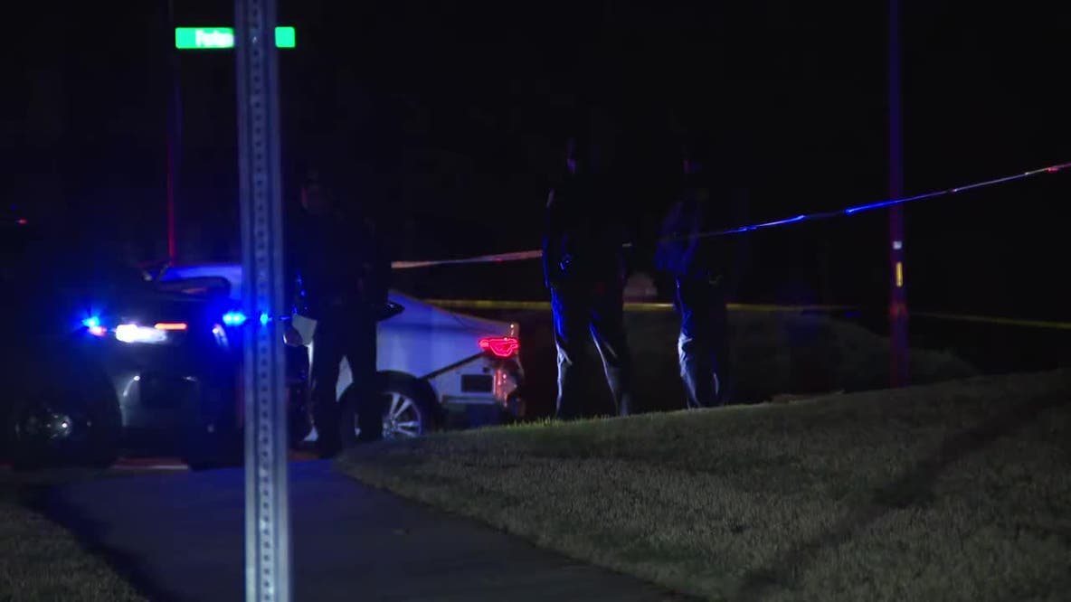 2 teens killed in South Fulton identified, shooter still on the loose