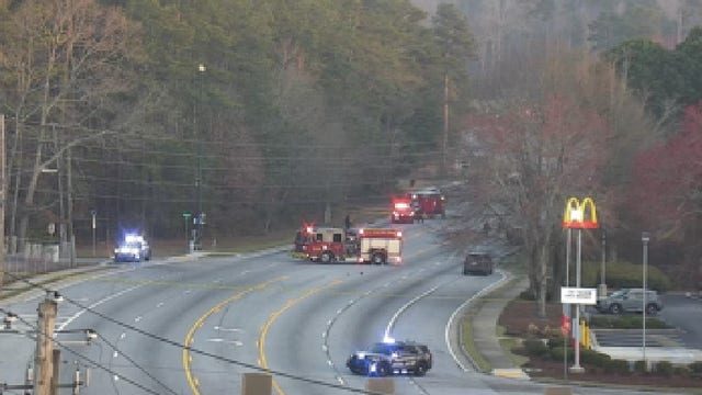 Pedestrian killed on Old National Highway in South Fulton