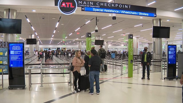 Atlanta airport warns of 4-hour wait despite light TSA lines