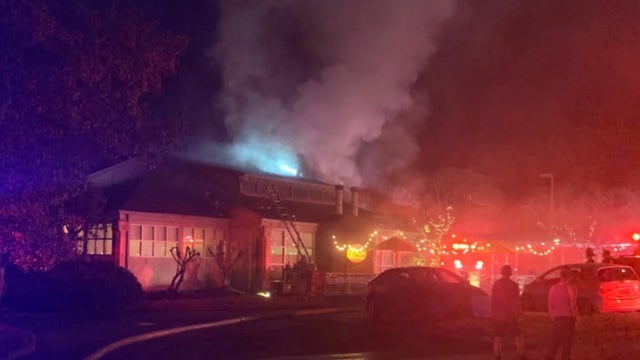 Roswell business burns in Saturday night fire; cause still unknown
