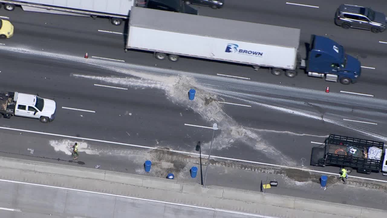 Hazmat spill blocks I-75 South lanes near Delk Road