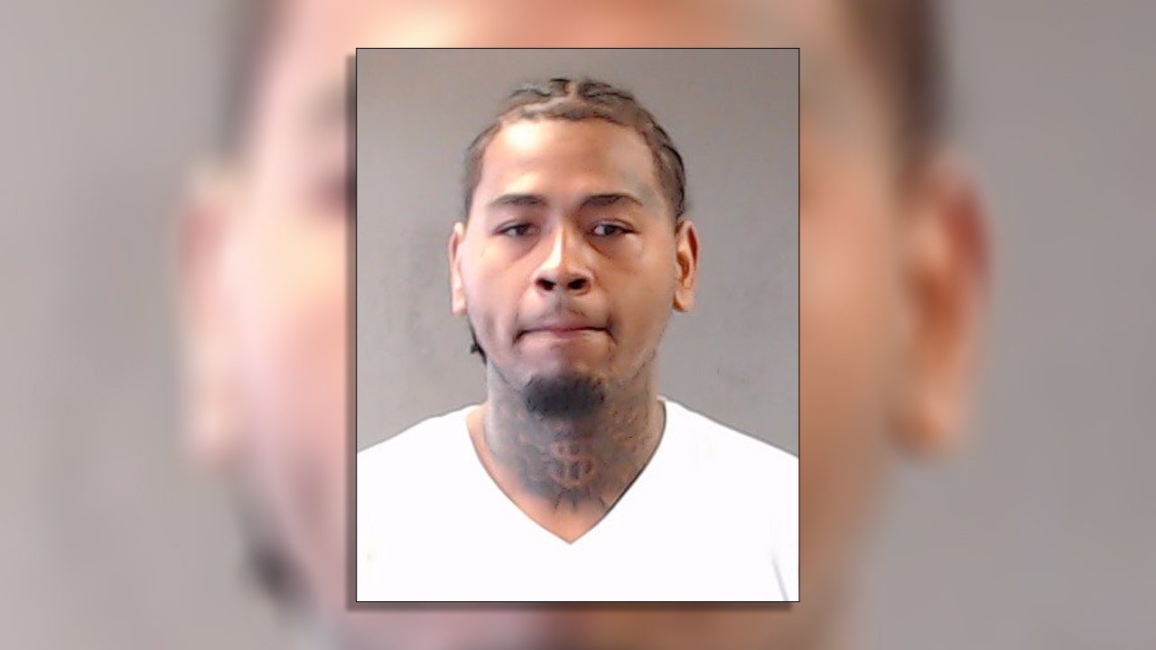 Armed robbery suspect caught at Lithonia apartment complex