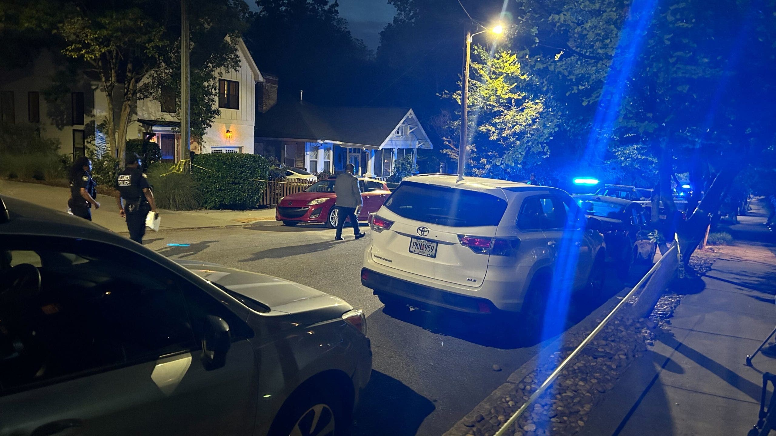 One dead in Midtown Atlanta shooting, stabbing