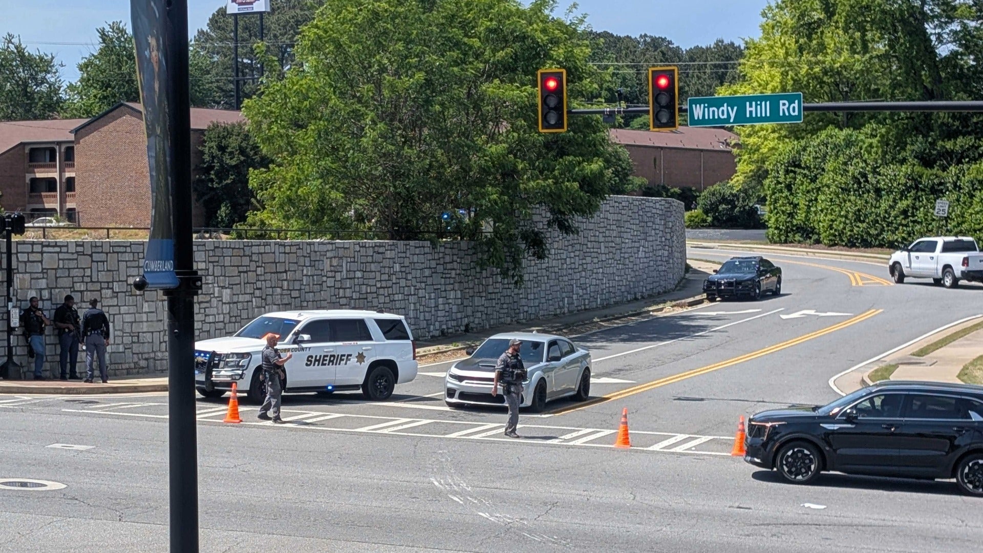 Manhunt underway for murder suspect near Leland Road in Cobb