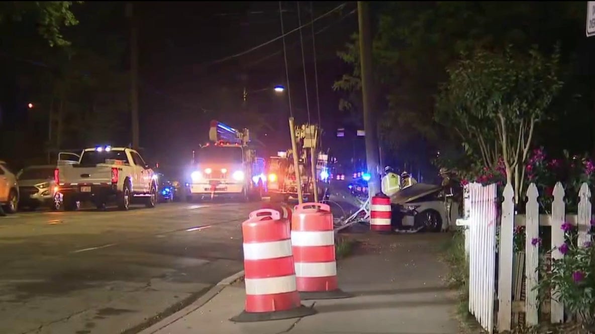 Fiery crash in southeast Atlanta sends 2 to hospital, police on scene