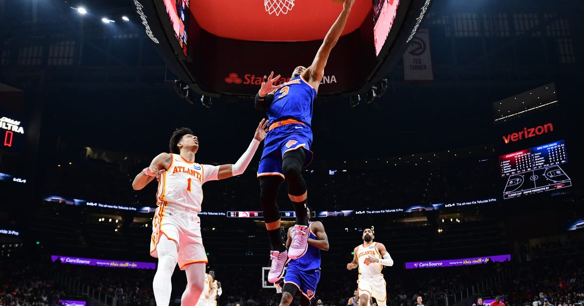 Knicks eliminate Hawks in record-breaking 51-point blowout