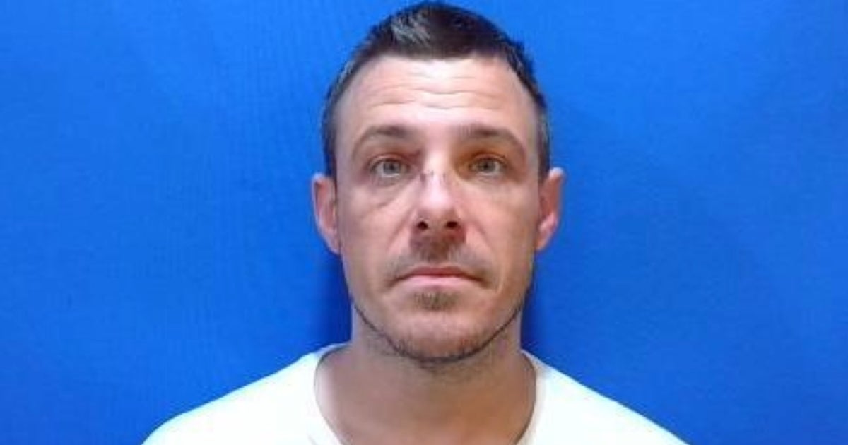Newnan man accused of stalking 4 teen girls | FOX 5 Atlanta