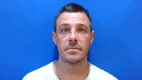 Newnan man accused of stalking 4 teen girls