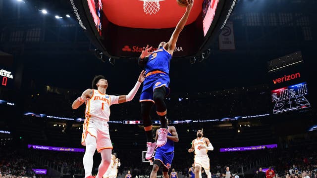 Knicks eliminate Hawks in record-breaking 51-point blowout
