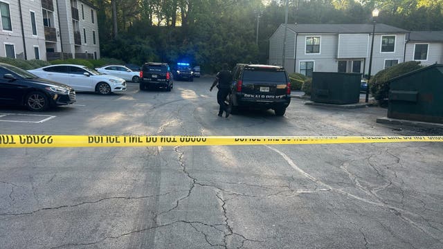 60-year-old dies after stabbing on Flat Shoals Road