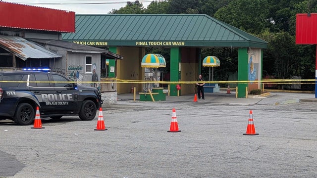 1 hurt in shooting at Stone Mountain gas station