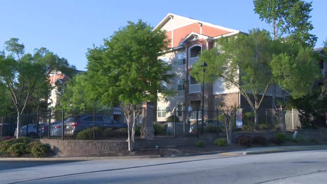 Man critical after South Fulton shooting on Waycrest Drive