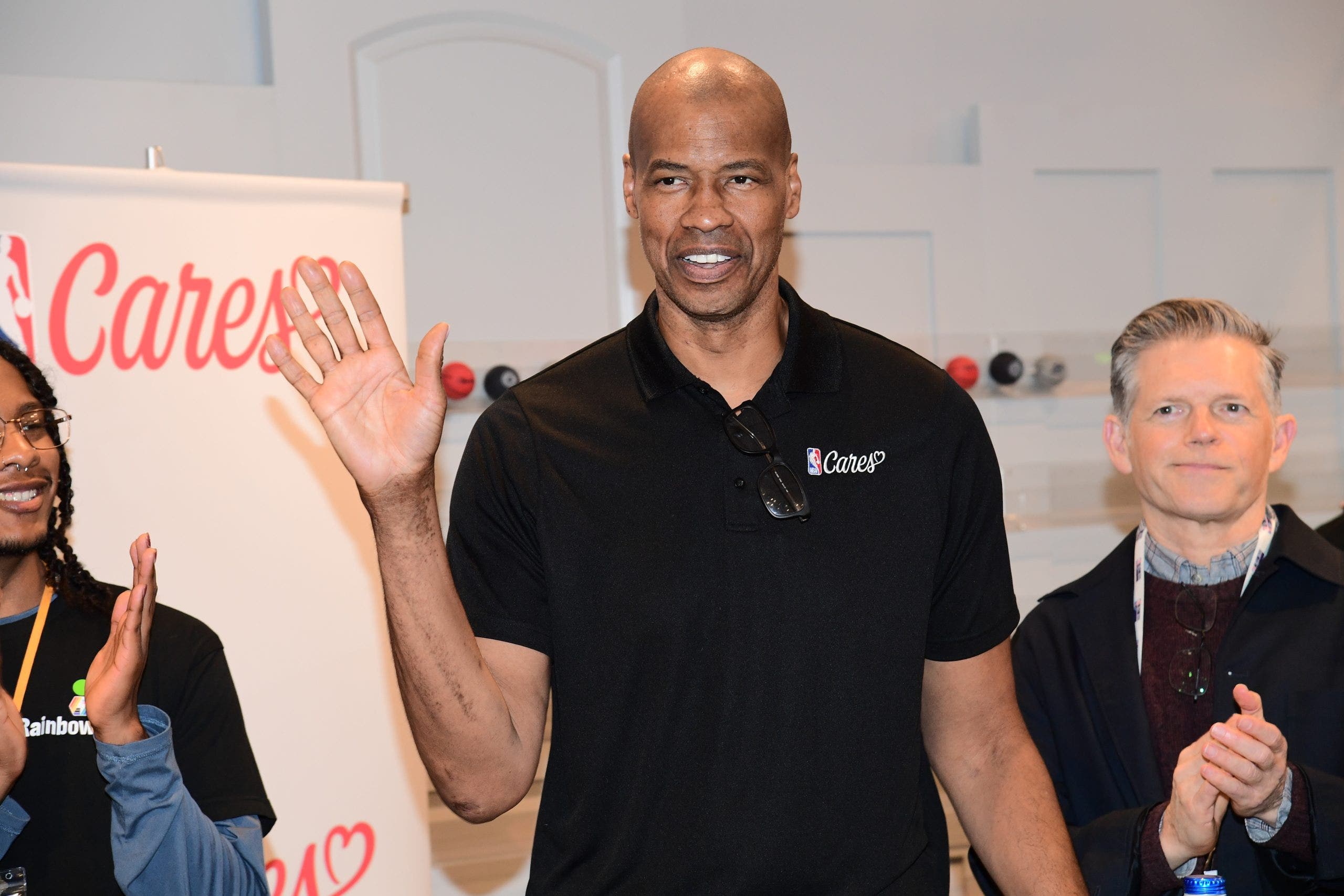 Former Hawks center Jason Collins dies of brain tumor