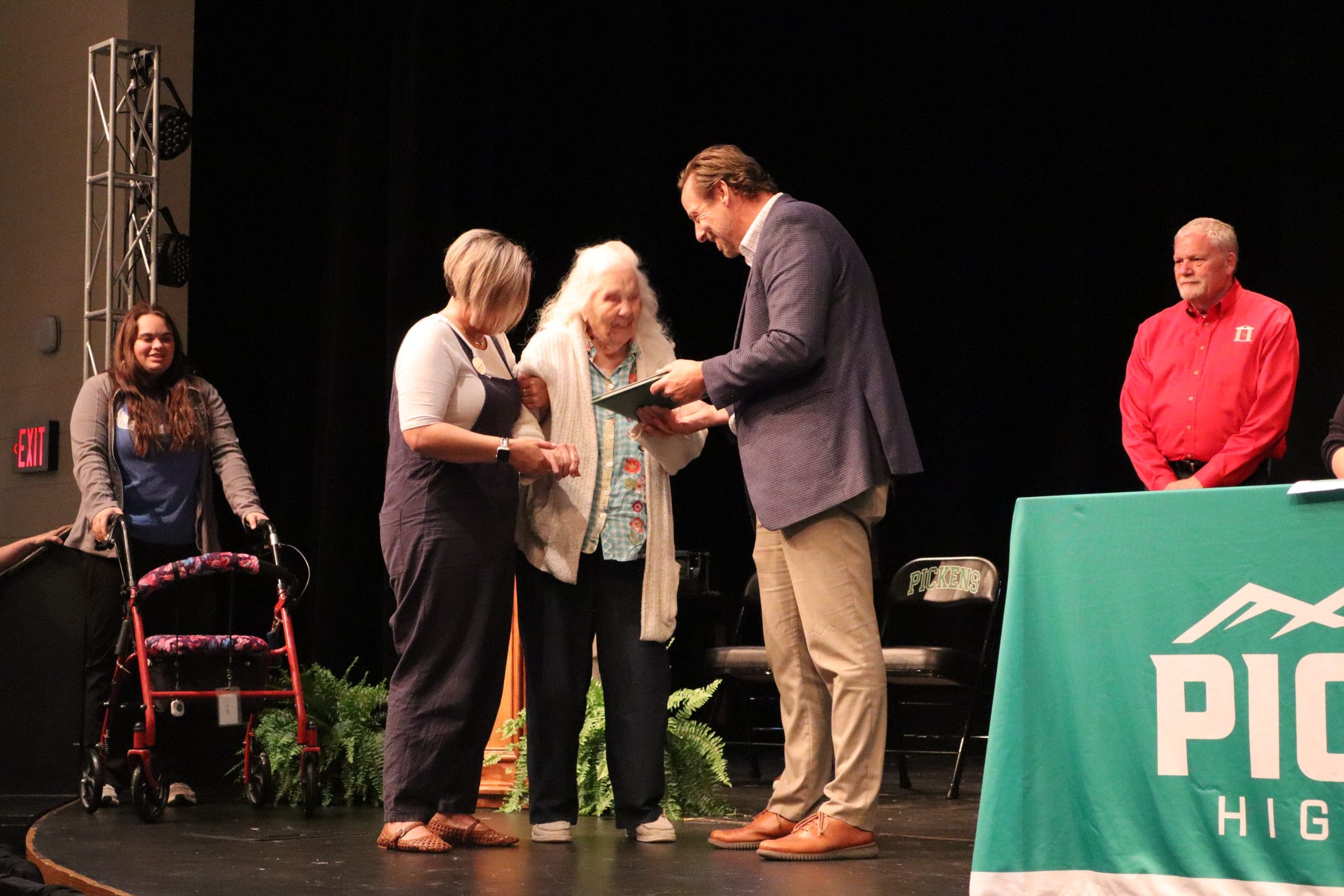 Real-life 'Rosie the Riveter' graduates after 80 years