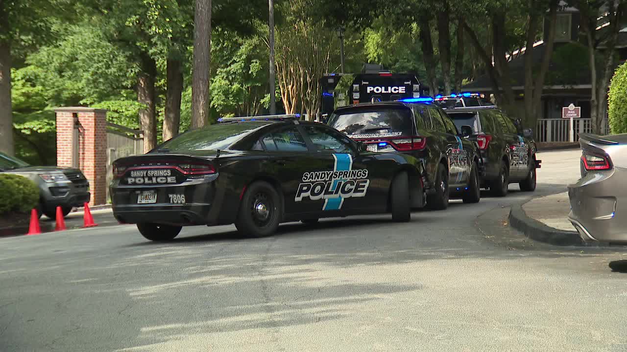 No injuries after Sandy Springs SWAT standoff ends