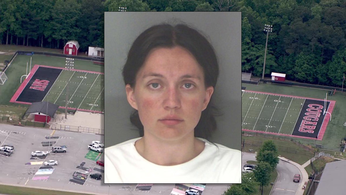 Douglas County teacher accused of sleeping with student twice: warrants