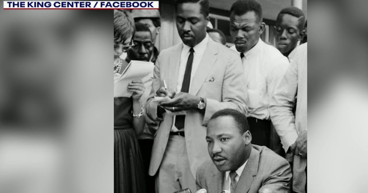 Civil rights attorney Clarence B. Jones dies at 95; trusted MLK adviser