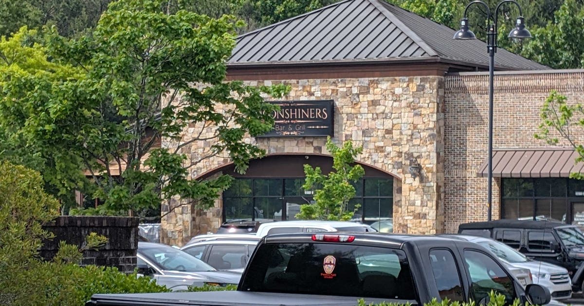Man charged after shooting outside Gwinnett County bar