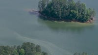 5 hospitalized after being ejected in boat crash on Lake Allatoona