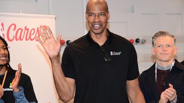 Jason Collins, NBA's first openly gay player, dies of brain tumor