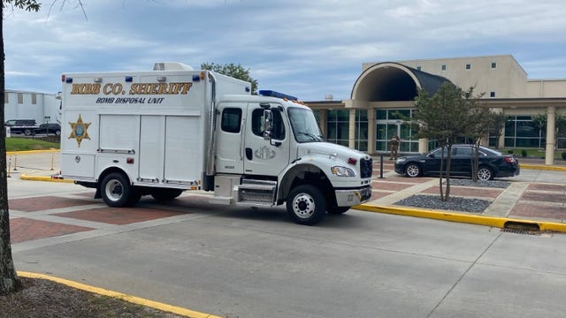 Macon airport reopens after scare during Raffensperger campaign stop