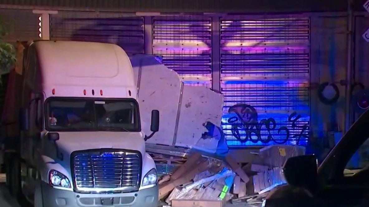 Tractor-trailer struck by CSX train in southwest Atlanta