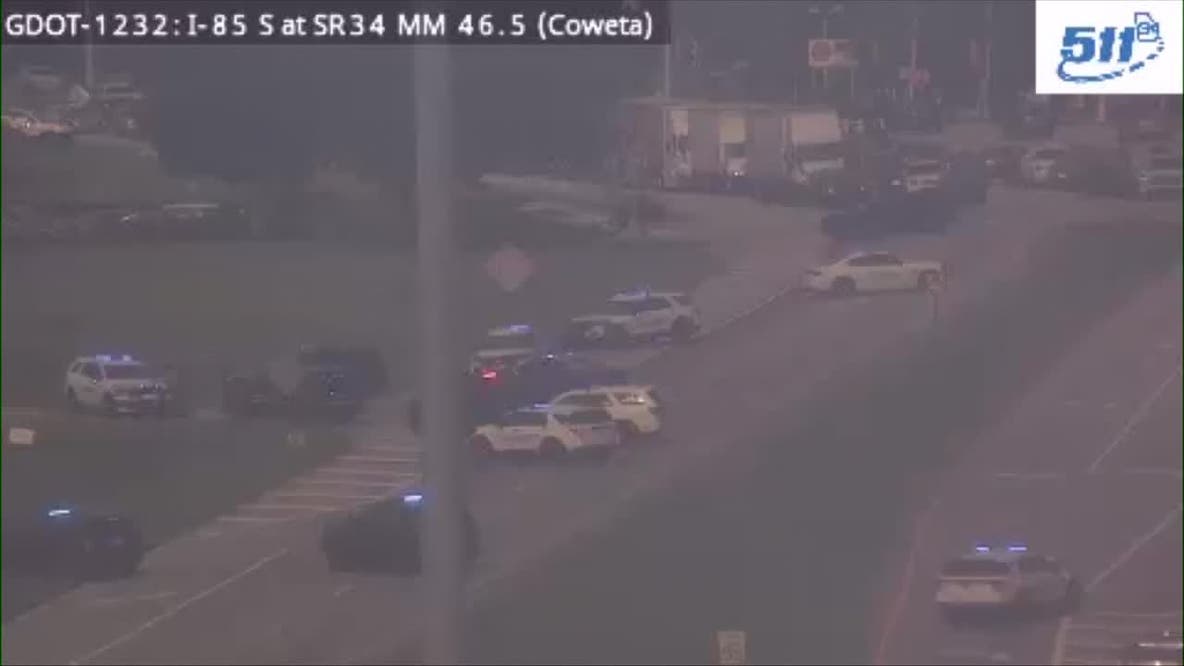 Law enforcement swarm Newnan business Friday evening