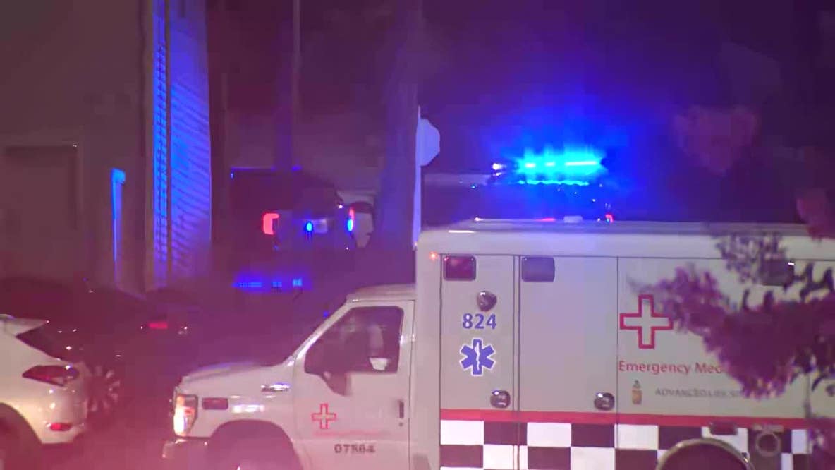 1 dead, 1 injured after shooting at College Park apartments