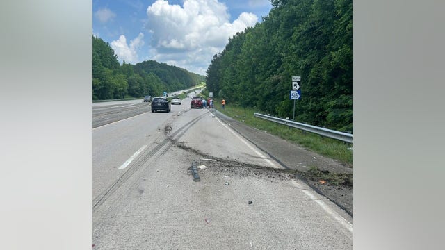 Crash temporarily shuts down Highway 515 in Pickens County