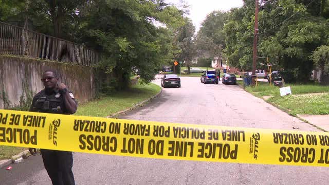 17-year-old shot in northwest Atlanta neighborhood