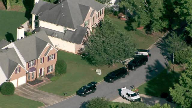 Clayton County domestic violence dispute ends in shooting, barricade standoff